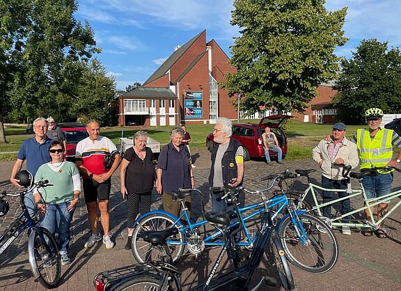 Der ADFC und die Selbsthilfegruppe Augentrost kooperieren für ein neues Angebot: Tandemfahrten für Menschen mit Sehbehinderung.